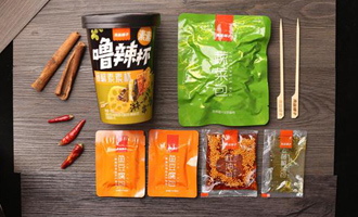 “嚕辣杯”世界杯期間“C位出道”，良品鋪?zhàn)尤绾谓璐驣P玩轉(zhuǎn)新零售？