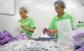 零食企業(yè)與時(shí)間賽跑贏取“新鮮度”，自建基地供應(yīng)堅(jiān)果